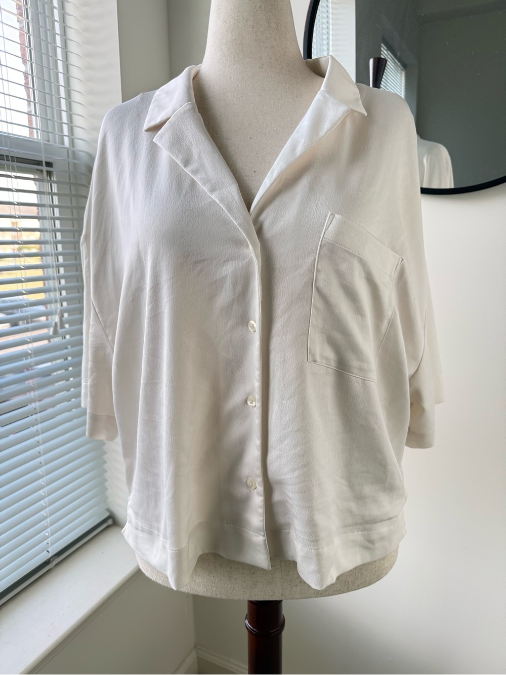 GAP Cream Short-Sleeve Button-Front Satin Shirt
